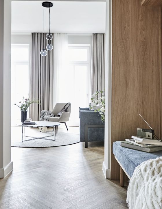 interior-design-flur-bank-decke