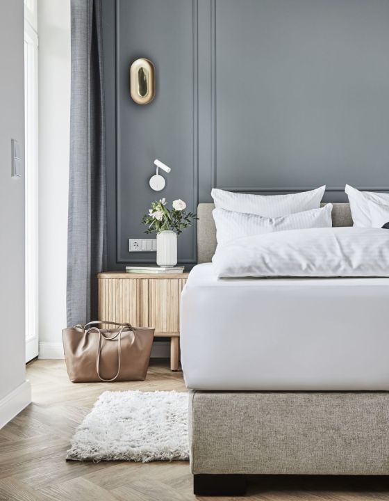 schlafzimmer-vertaefelung-holz