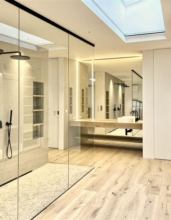 Doppeldusche Glas mit Flusskiesel