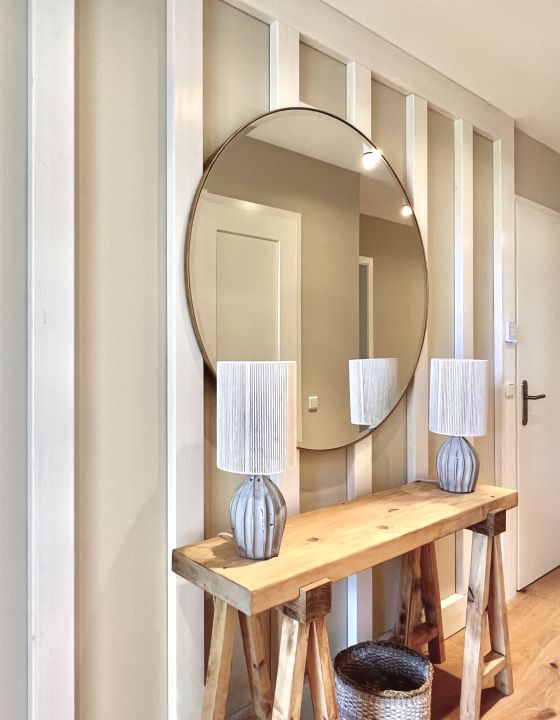 Tisch Flur Ferienwohnung