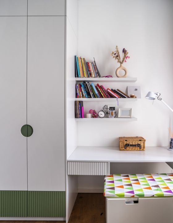 Picture of Futuristic, off-grid home features a luxurious interior design