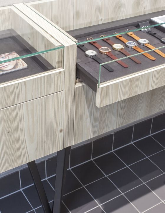 Timstuff Uhrenladen Berlin Innenarchitektur Verkaufsräume 10