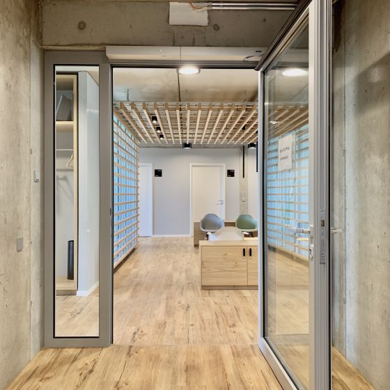 Warteraum AVIVA Berlin Adlershof